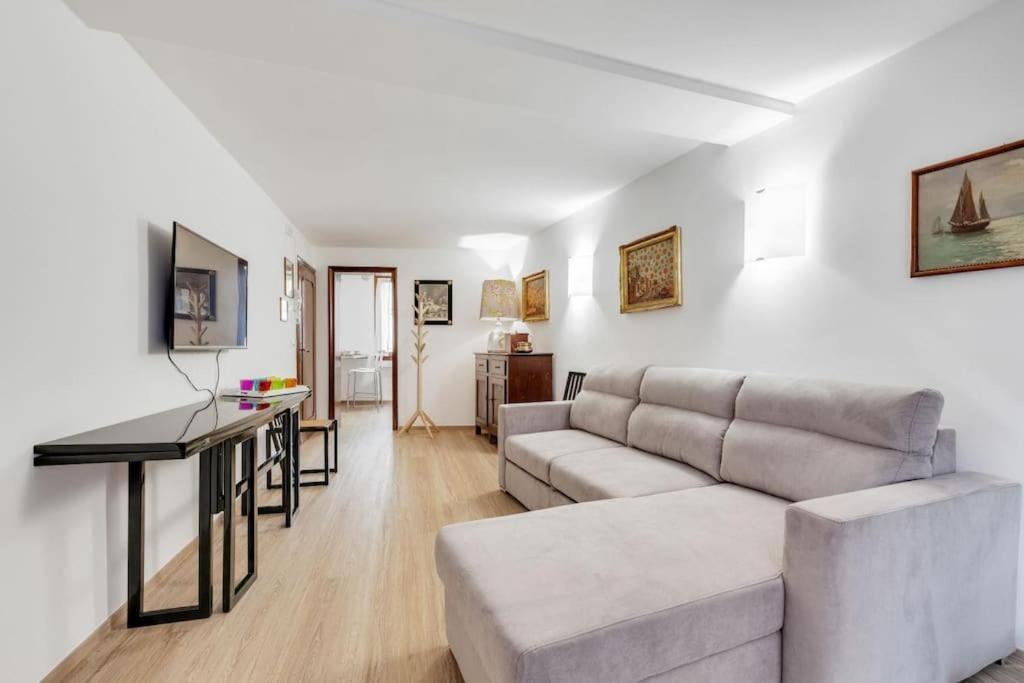 Cozy Apartment per 4 vicino San Marco Venecia Exterior foto